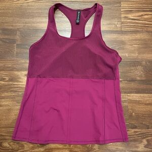 NWOT ATHLETA Vitality Rib Tank Size L